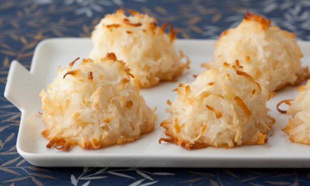 MAY 31-NATIONAL MACAROON DAY