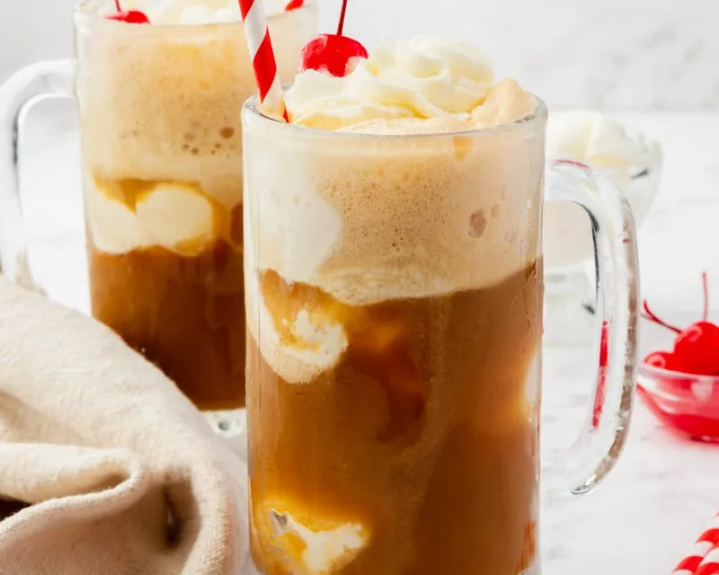 AUGUST 6-NATIONAL ROOT BEER FLOAT DAY