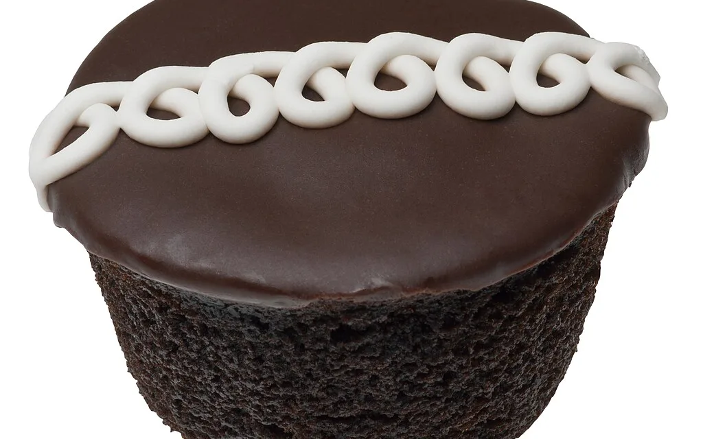 MAY 11-NATIONAL HOSTESS CUPCAKE DAY